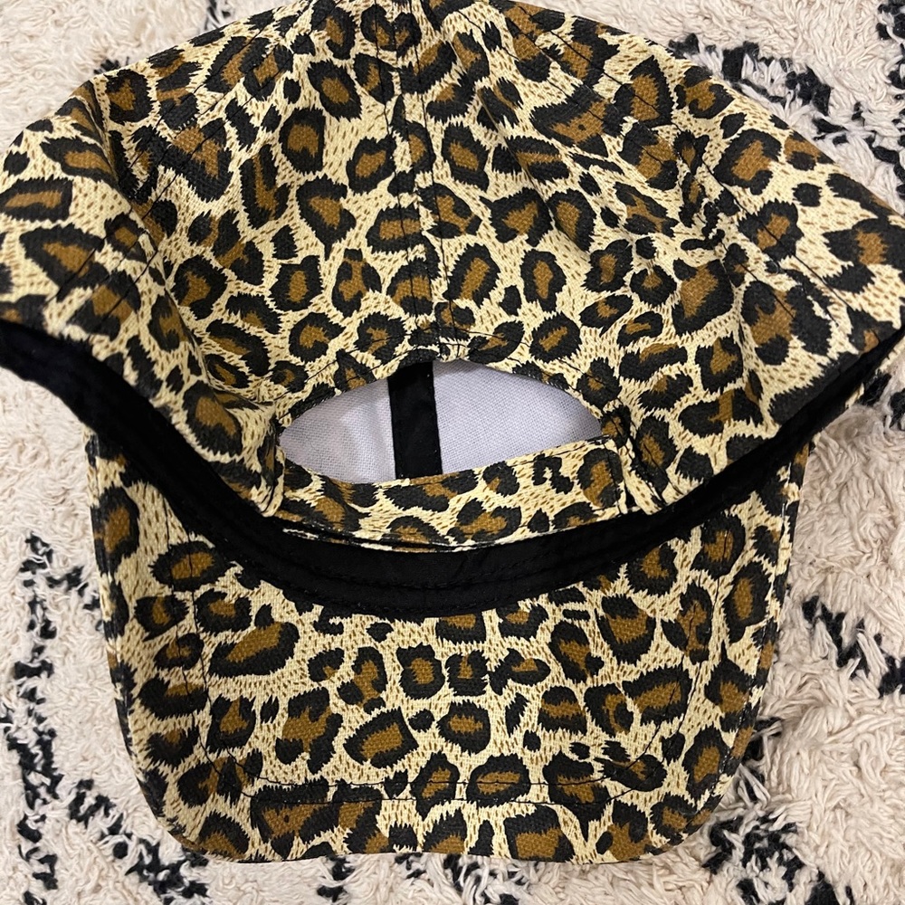 Leopard ball cap - Picture 2 of 2